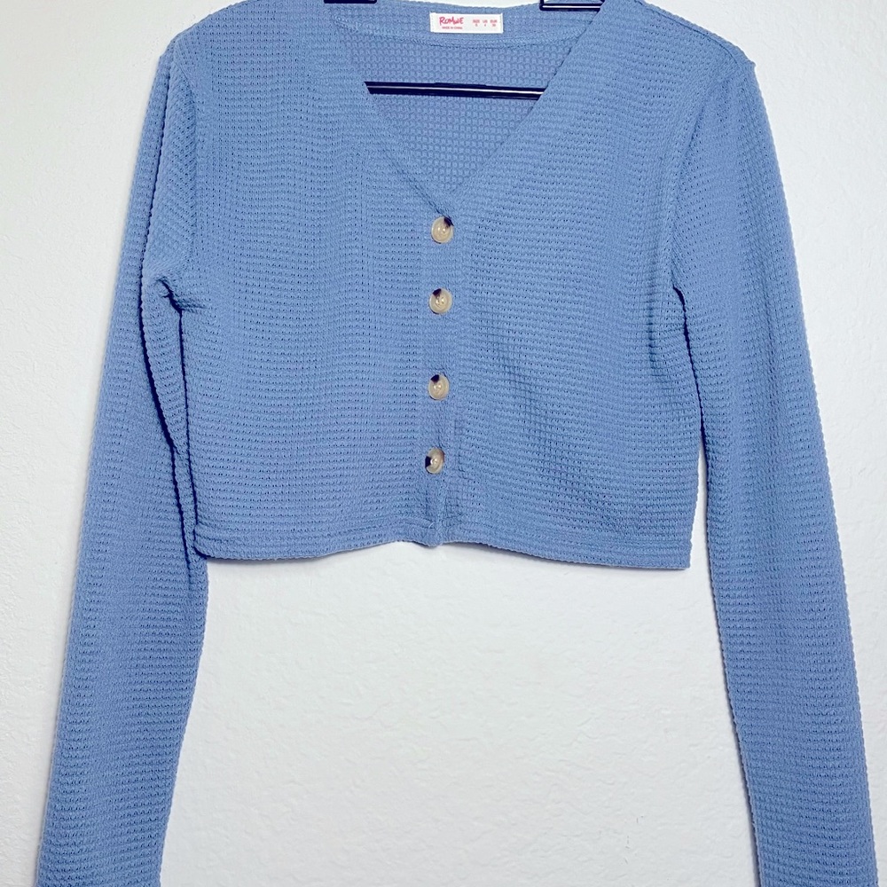 Cropped Long Sleeve Top